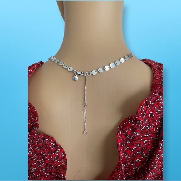 Disc Chain Necklace - Picture 3 of 4